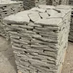 Галтованный песчаник серо-зеленый 1 м³ (30-35 м²), 20-30 мм для мощения дорожек на бетон